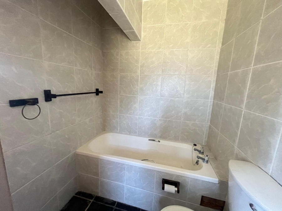 3 Bedroom Property for Sale in Greenfields Eastern Cape